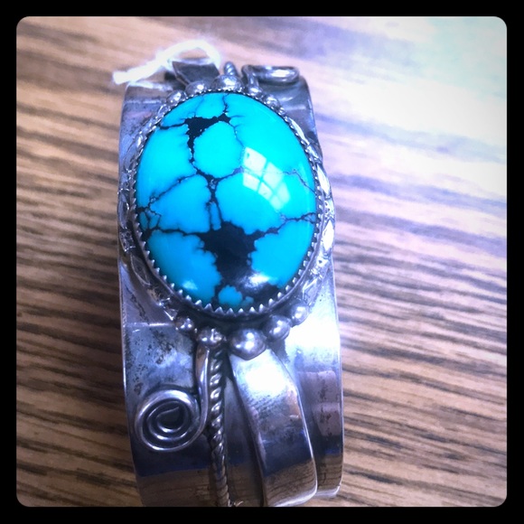 Damele blue spider gem bracelet
